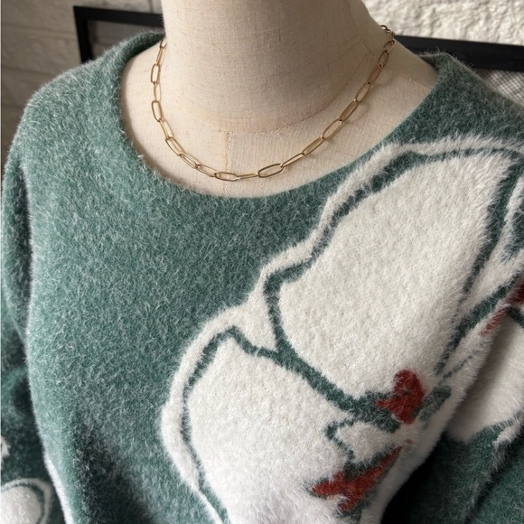 Floral Green Sweater - Picture 2 of 5